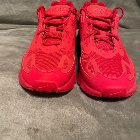 Nike Air Max Red Sneakers - Picture 3 of 6